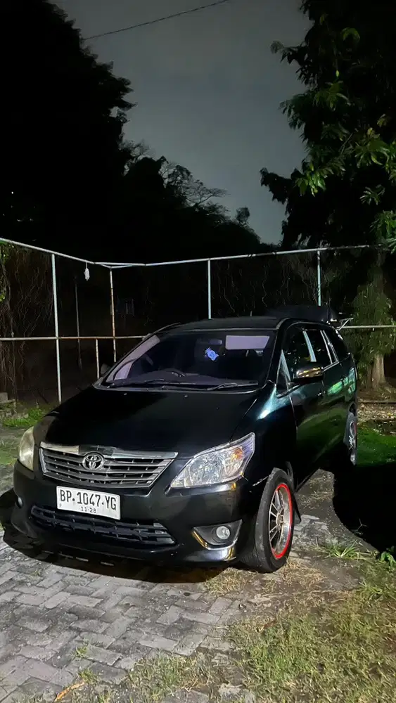 Toyota Kijang Innova 2005 Bensin NEGO atas nama pribadi