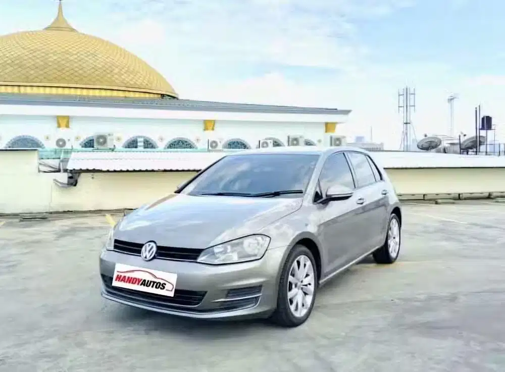VW Golf Tahun 2014 Automatic Abu abu Metalik