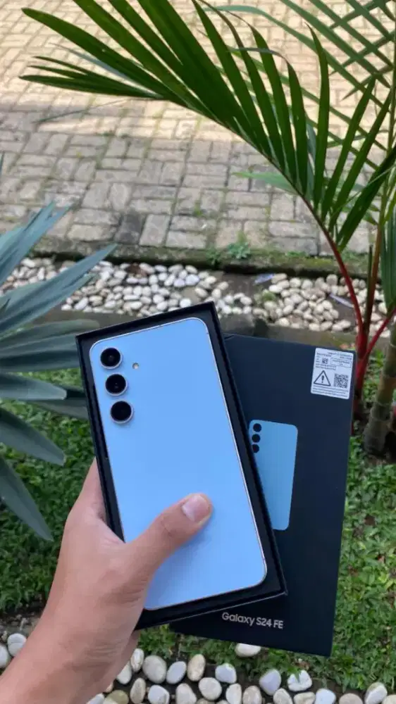 Samsung s24 fe 8/128gb