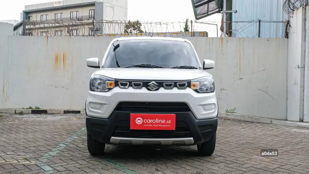SUZUKI S-PRESSO 1.0 AT 2024 PUTIH
