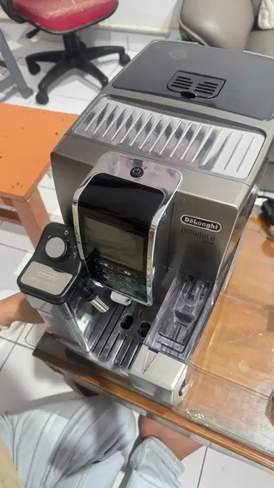 Mesin Kopi Delonghi