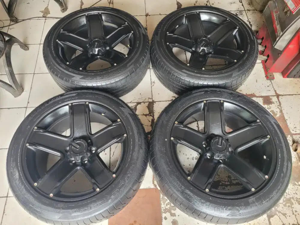 Velg mamba R20 lubang 6 paket ban bisa pajero fortuner ranger triton
