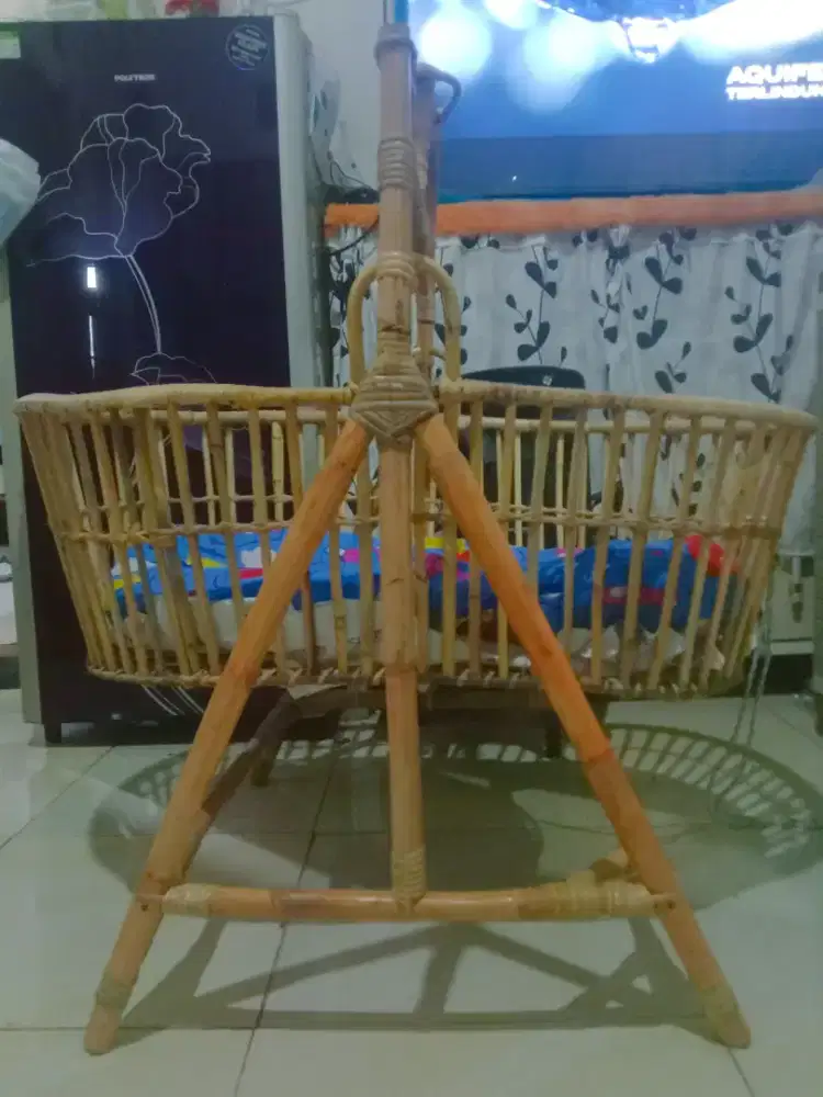 Ayunan rotan bayi Like new