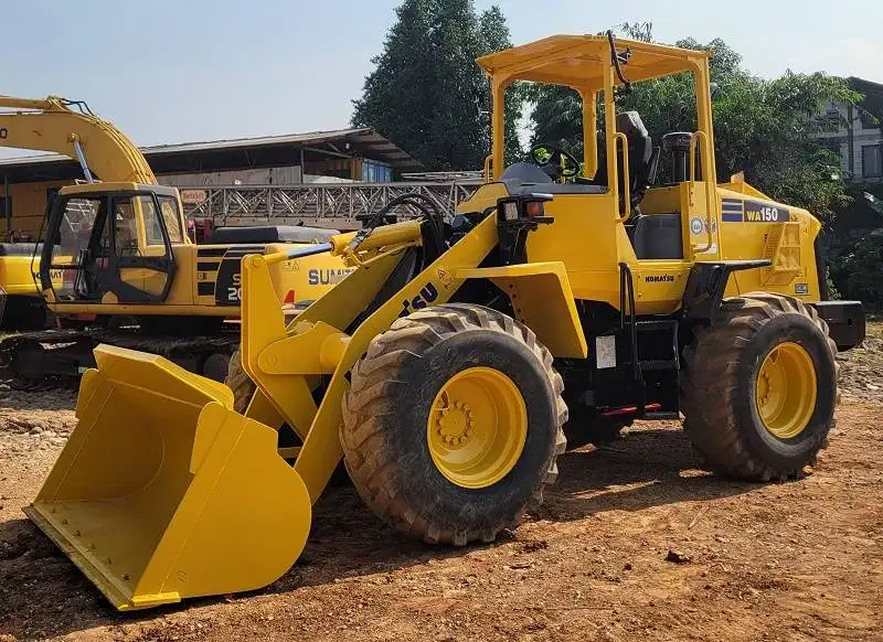 Dijual Wheel Loader Komatsu model WA150-6