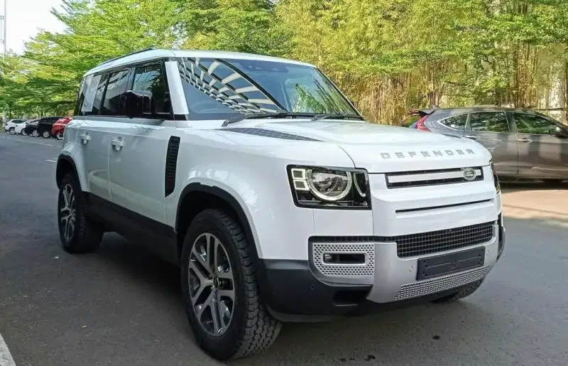 Land Rover Defender 2020 SE 110 2.0 bensin pmakaian 2021