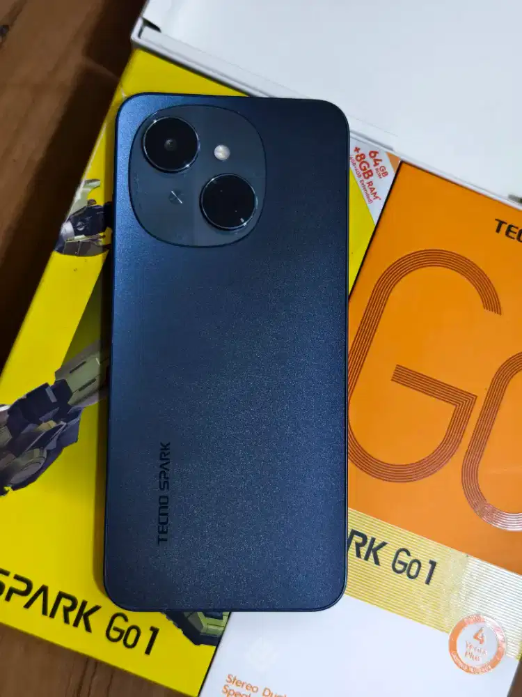 Tecno spark Go 1 4+4/64 second resmi 2 bln