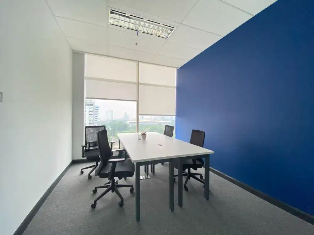 Sewa Kantor Unit Furnished 4 Pax di Menara Cakrawala Dekat MRT TJ