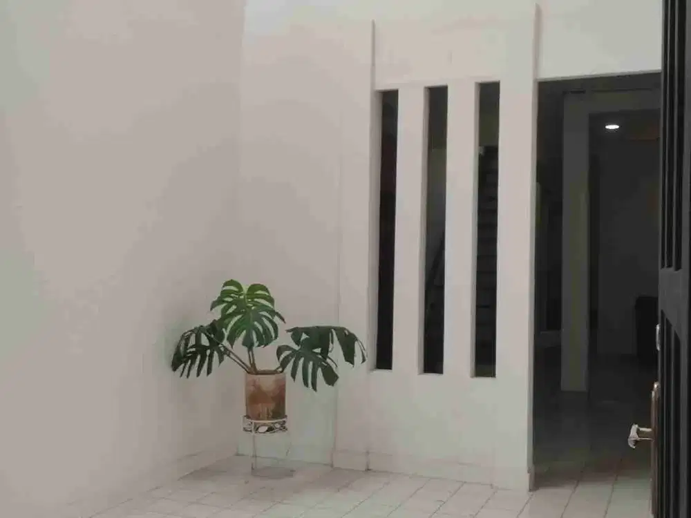 Sewa Rumah Siap Huni  Sayap Ciateul