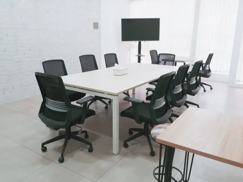 Sewa Office Siap Ditempati untuk 4 pax Furnished di Jemursari Surabaya