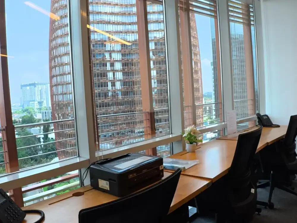 Sewa Kantor Furnished Siap Ditempati 5 Pax South Quarter Tb Simatupang