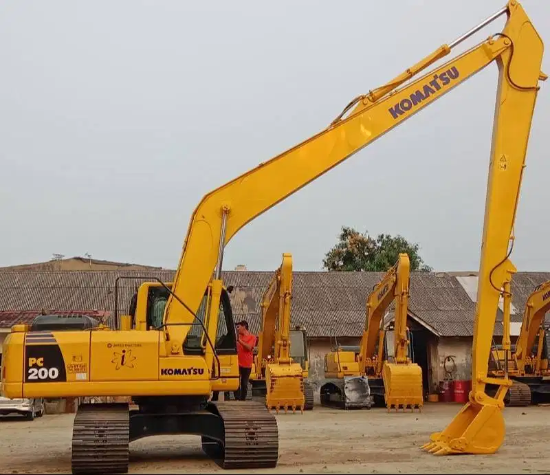 Dijual Excavator Long Arm Komatsu PC200-8MO Tahun 2017