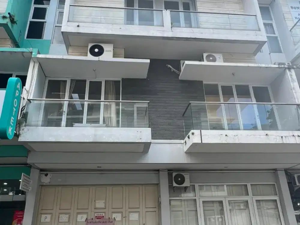 Ruko Setrasari Mega Square Pasteur – 3,5 Lantai, Lokasi Strategis Siap Pakai