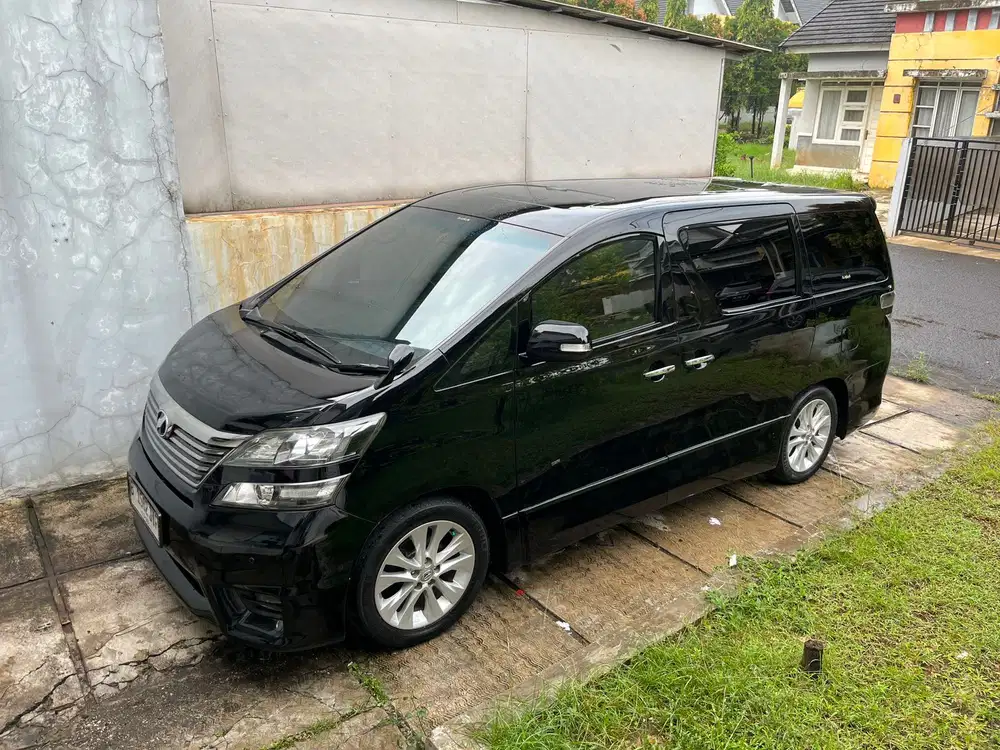 Toyota Alphard 2010 Bensin