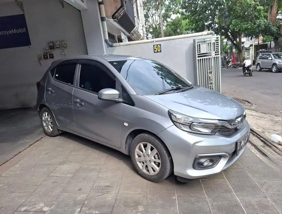 KM 31RB NEW BRIO 1.2 E CVT AT 2022 SILVER HONDA MATIC