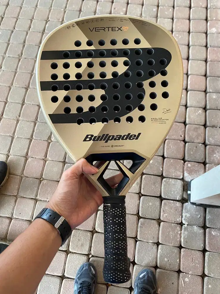 Bullpadel Vertex 04 Woman 2025 Delfi Brea