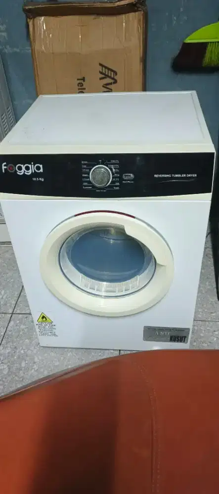 Mesin dryer pakaian foggia 10,5 kg