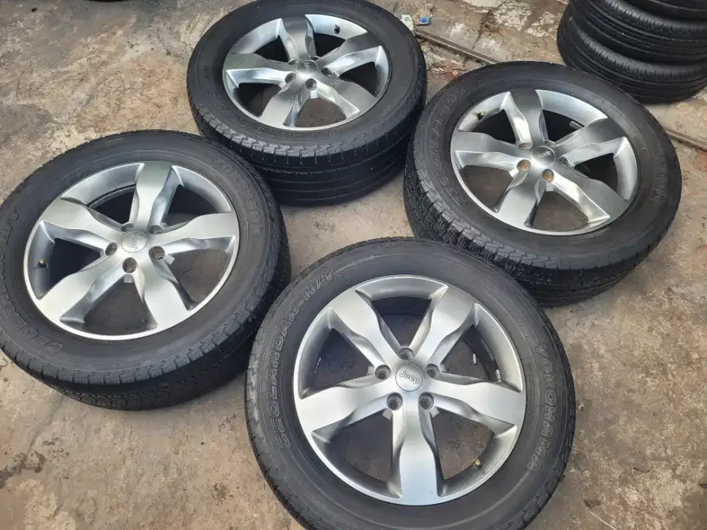 Velg jeep grand cherokee R20 original paket ban bisa dodge rubicon