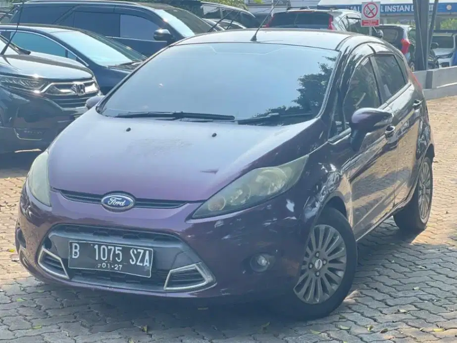TERMURAH Ford Fiesta 1.6 Bensin-AT 2011 SZA