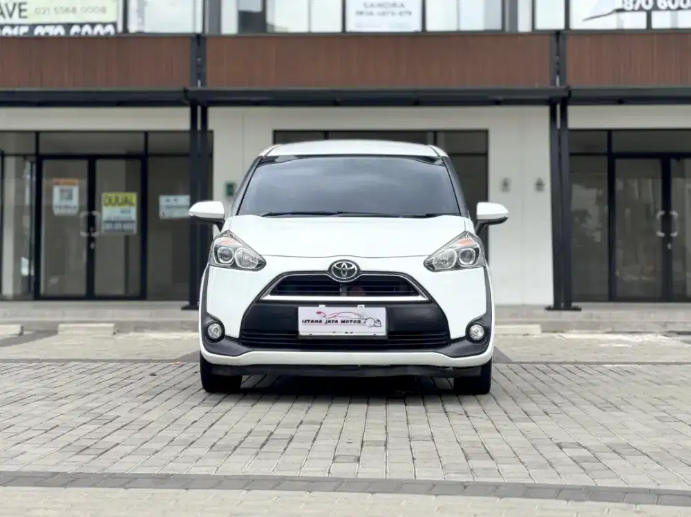 Toyota Sienta V AT 2017