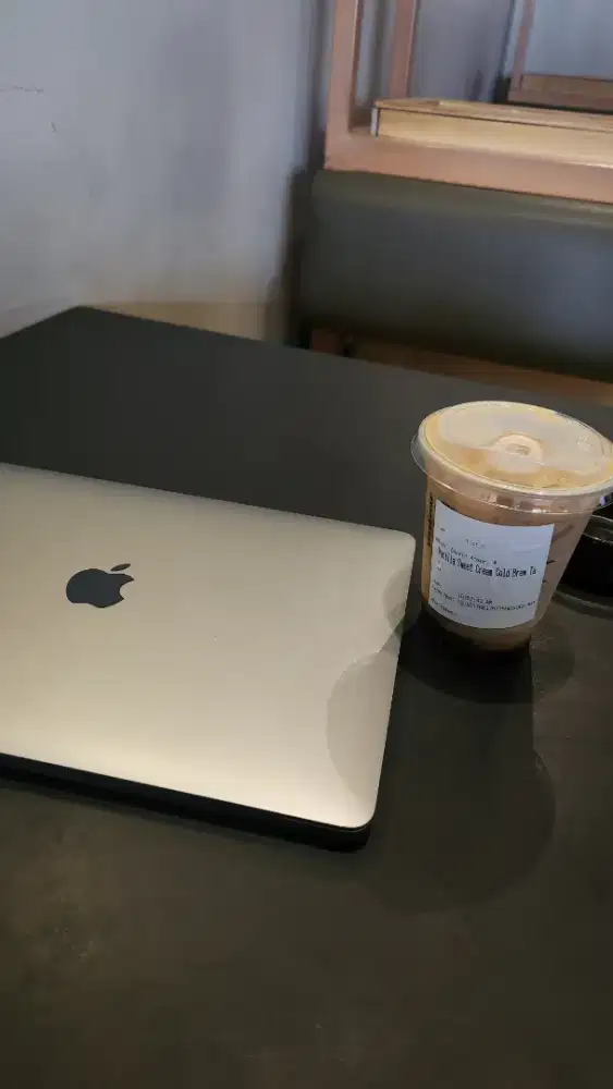 Macbook Pro 2017 16/256