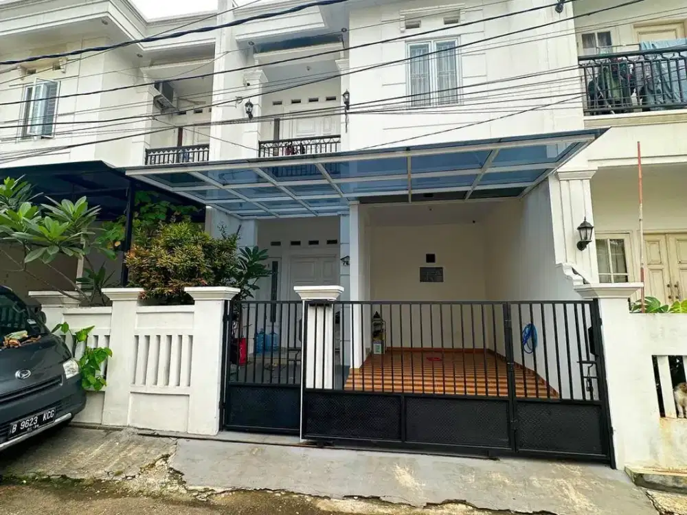 Dijual Unit Rumah Second Posisi Hook Di Pondok Kelapa, Jakarta Timur