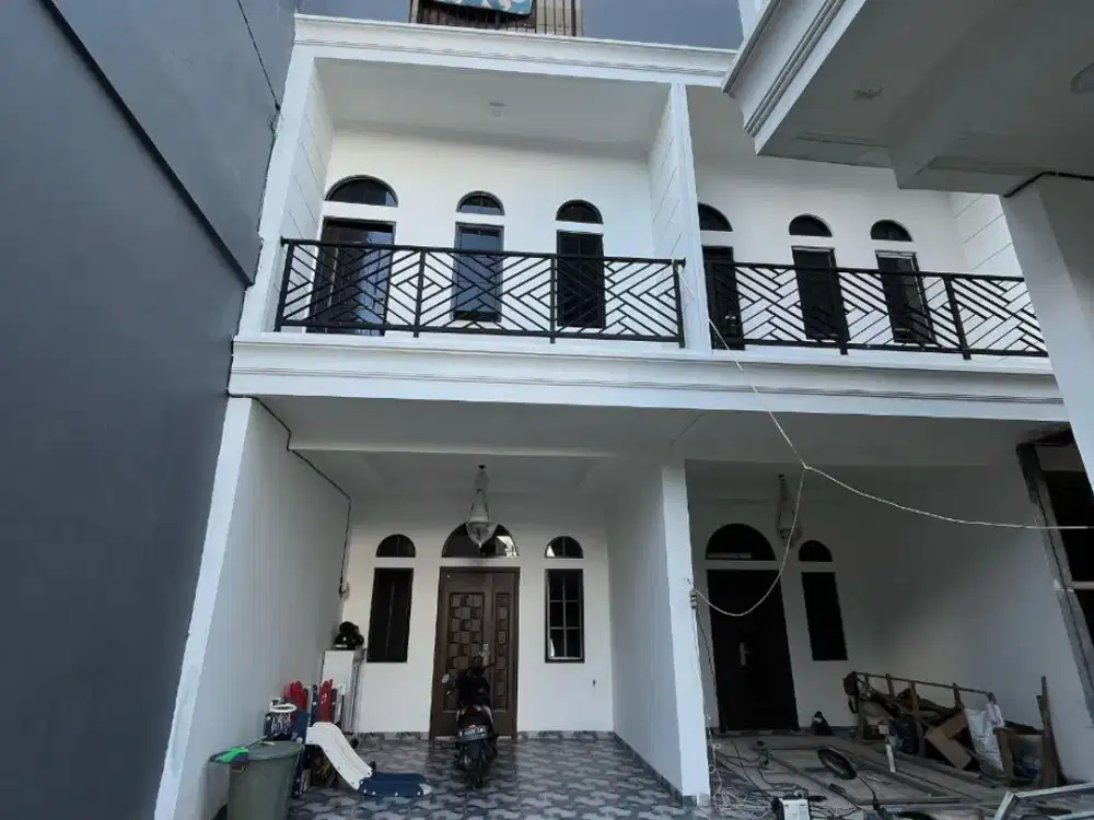 Rumah Minimalis Konsep Townhouse Di Batu Ampar,Kramatjati-Jaktim