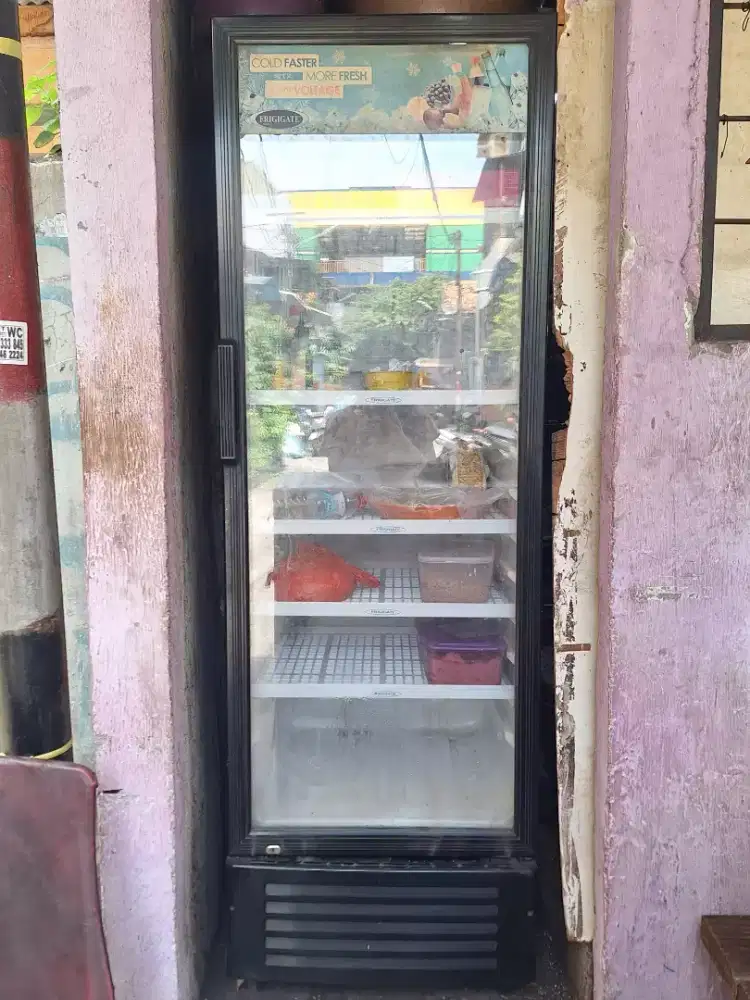 DIJUAL SHOWCASE merk FRIGIGATE