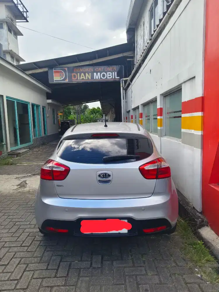KIA Rio A/T 2012 Silver Pemakaian Pribadi