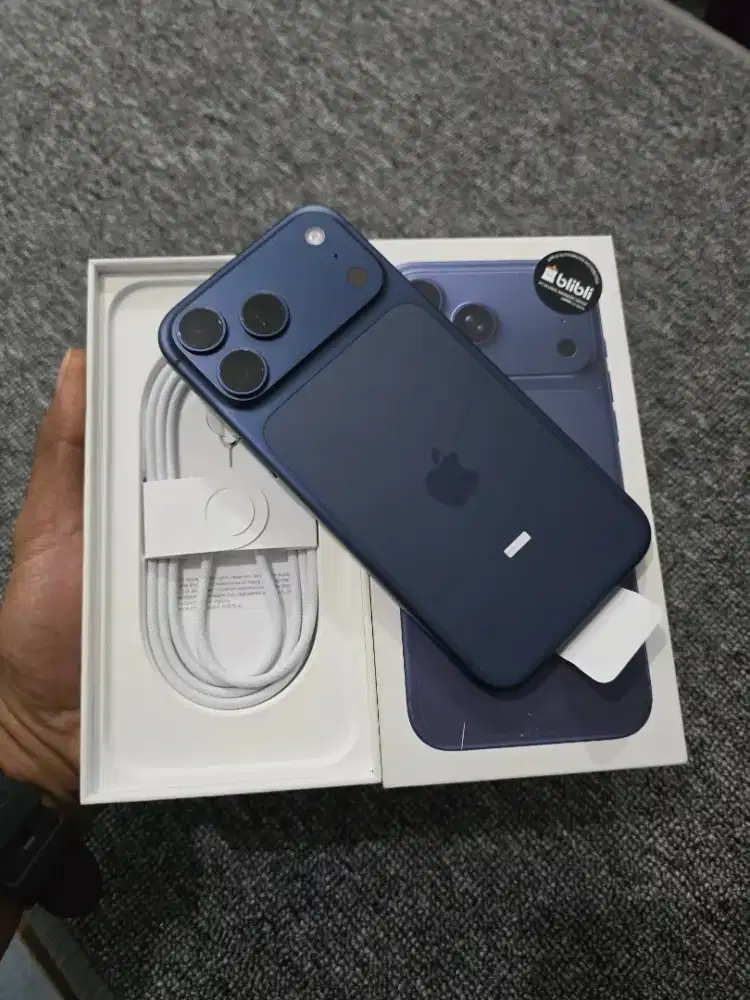 iPhone 17 Pro Max 256GB Cuma open box belum di pake Garansi resmi Bli2