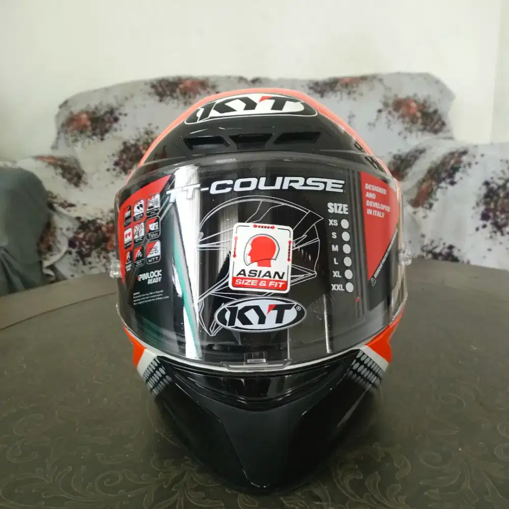 Helm KYT recing