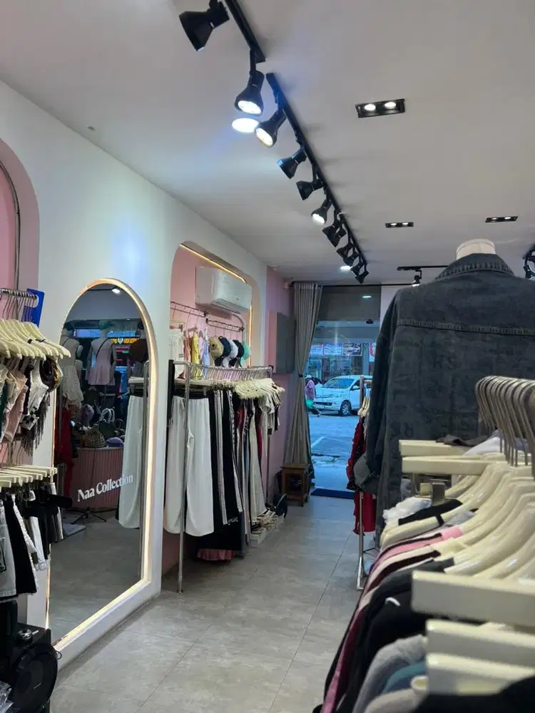 DIBUTUHKAN HOST LIVE TIKTOK