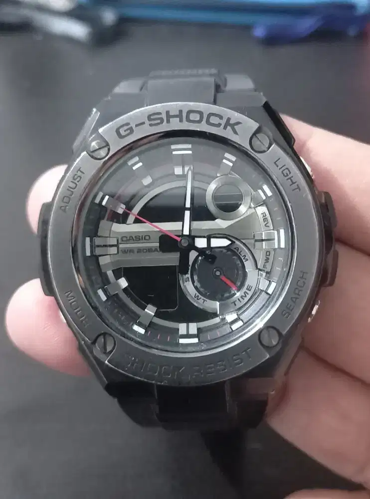 Dijual, jam tangan Casio GST-210B