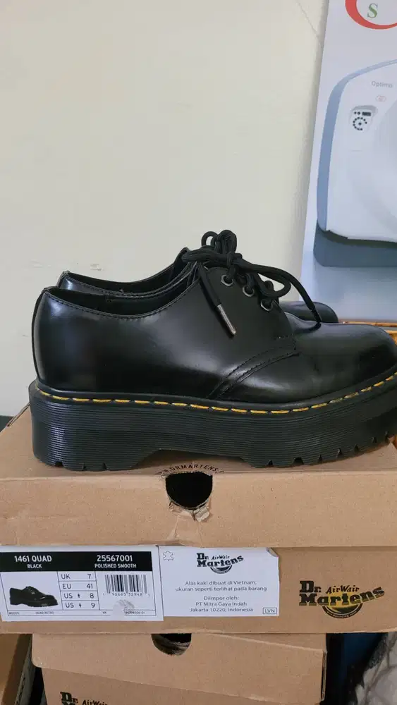 Jual sepatu Dt Martens