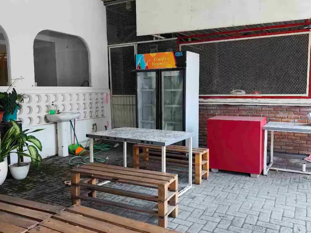 Disewakan Rumah usaha