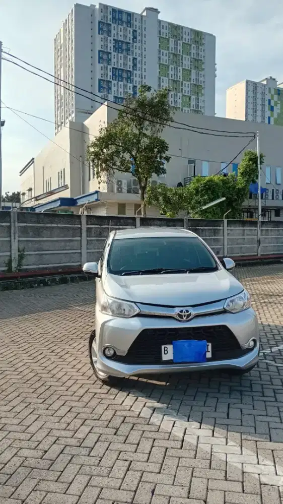 Veloz Manual 2015 km low 67 ribu