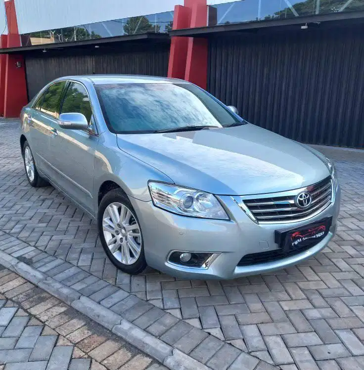 toyota camry 2.4 v AT 2011