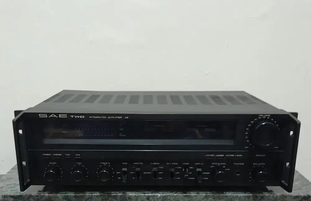 SAE two A-8 Integrated Amplifier made in USA