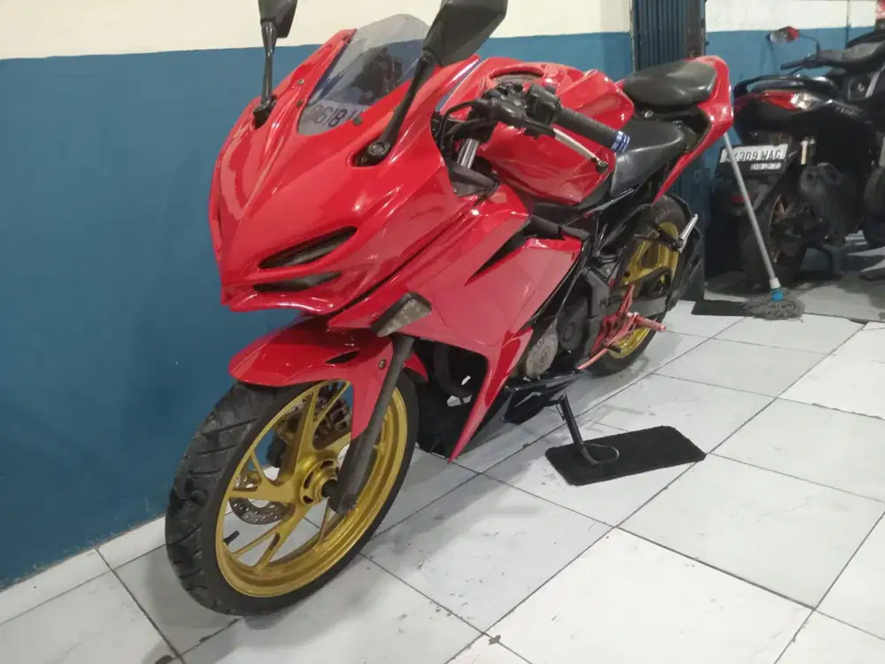 (FOR SALE) HONDA CBR FESLIF 150  2017