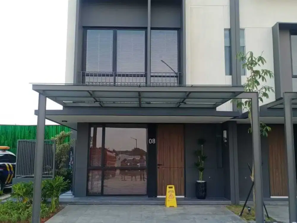 Rumah design baru 3 lantai 4 kamar promo dp di subsidi di lippo cikarang