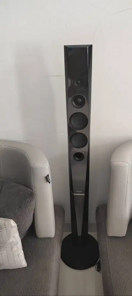 Sony Blu-ray Home Theater System BDV-E6100 (5.1 Channel)