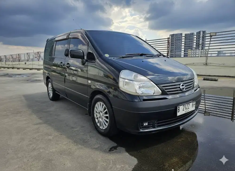 Nissan Serena CT 2012 C24 like new