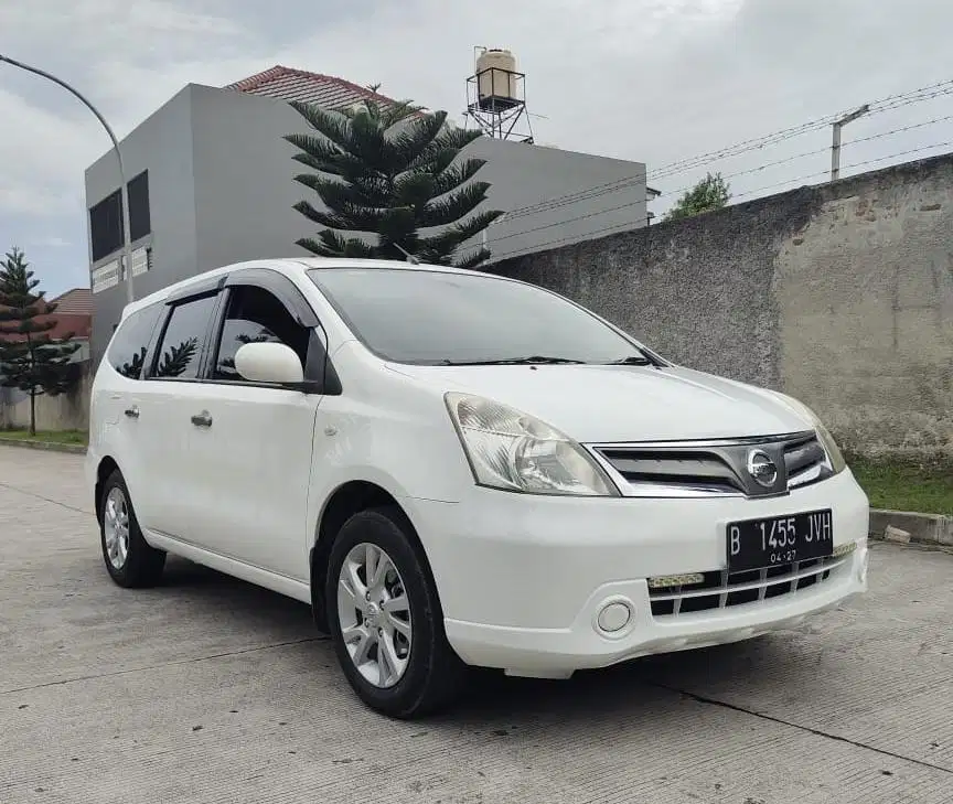 [TDP8JT] GRAND LIVINA SV AT 2013