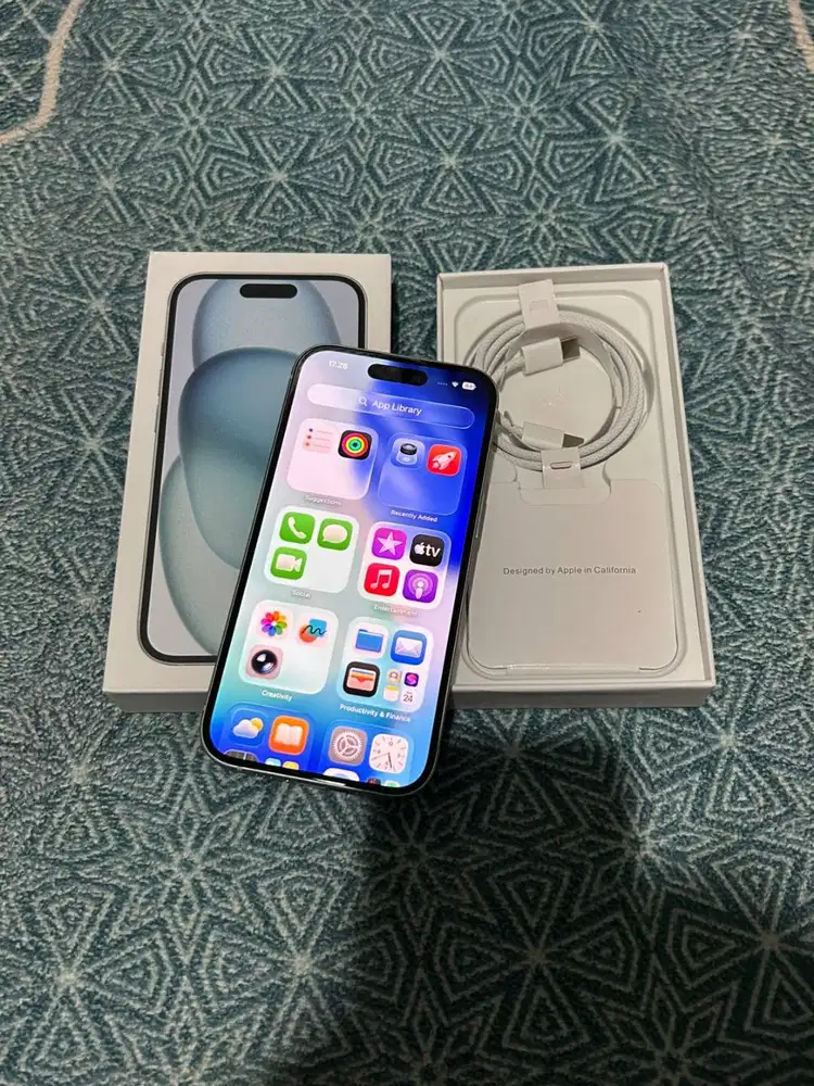 Iphone 15 128 Gb biru All Operator Bh 100% Mulus