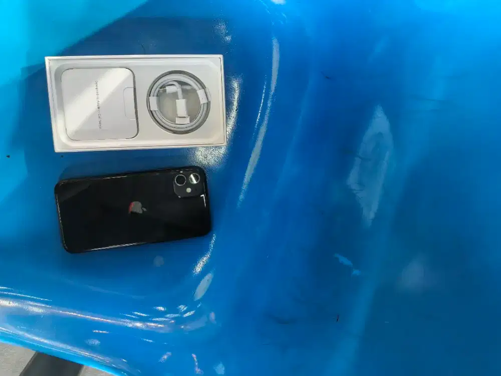 Iphone 11 256gb anda jual apple