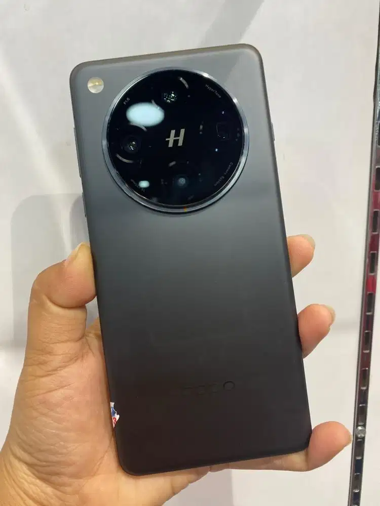 Oppo Find X8 Pro (Second)