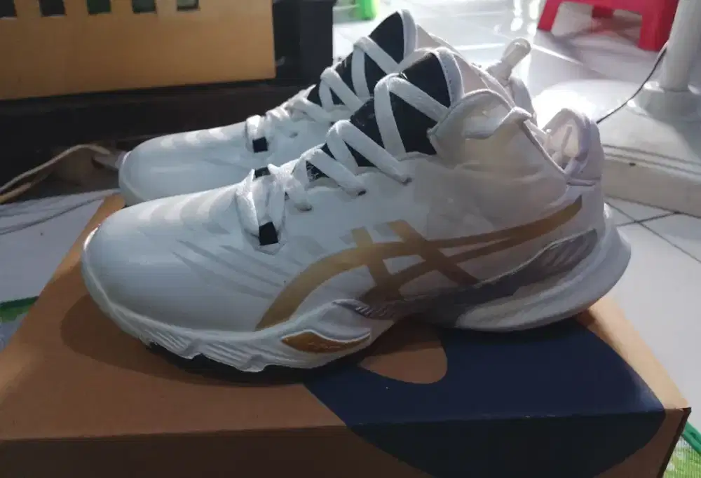 Sepatu volly Asics Dinawarp Like New