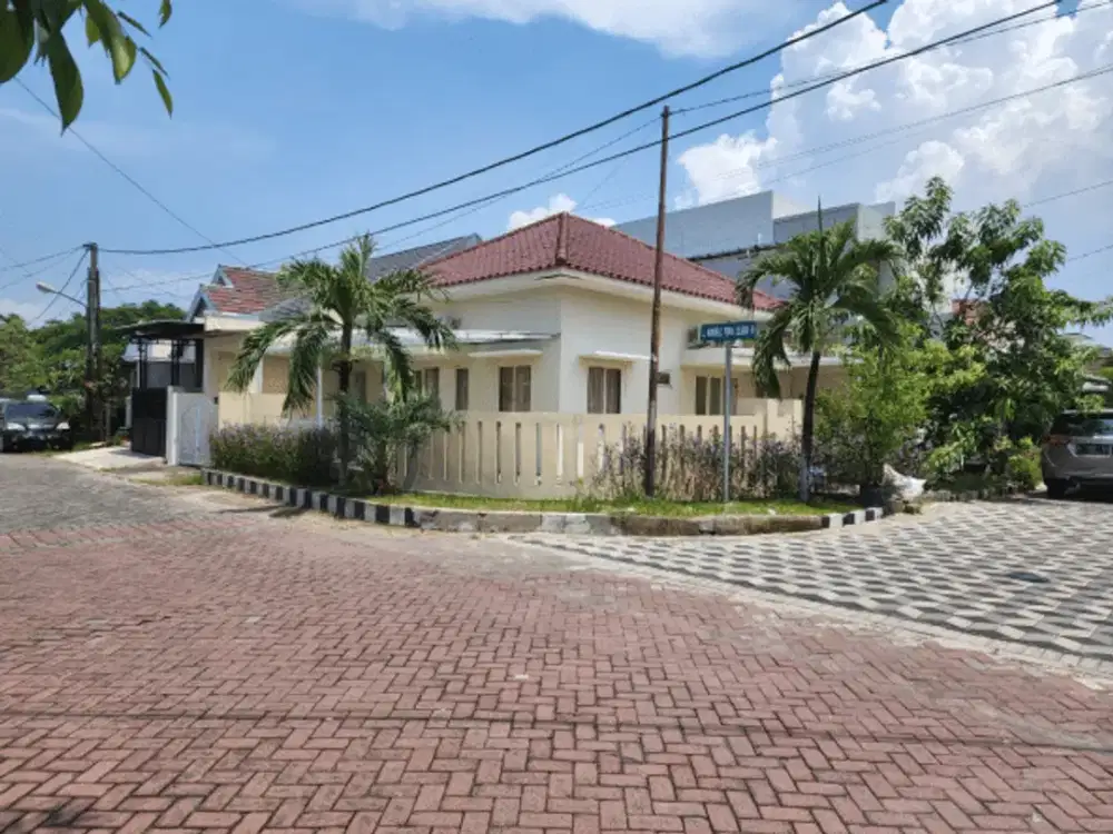 Disewakan rumah 1 lantai kondisi BAGUS Hook SEMI FURNISHED, Nirwana Eksekutif blok CC , Surabaya Timur