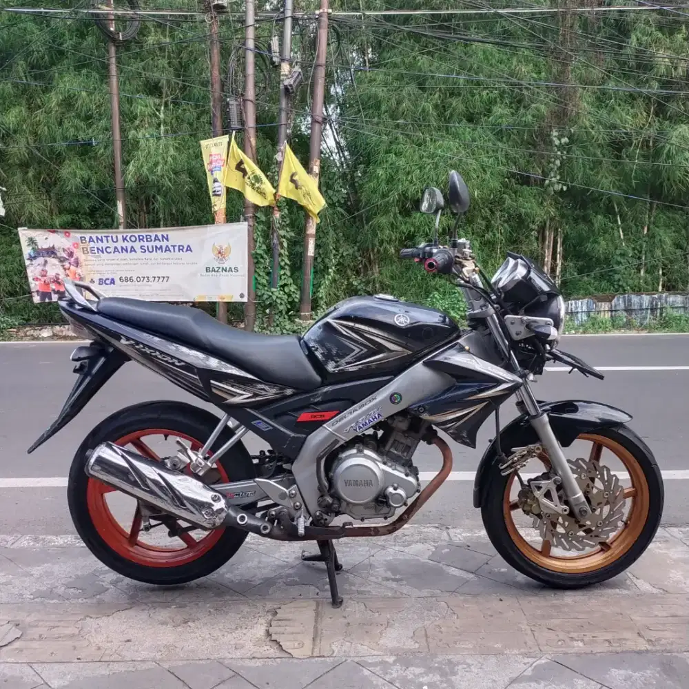 Yamaha Vixion OLD 2008 Orisinil lengkap Bagus