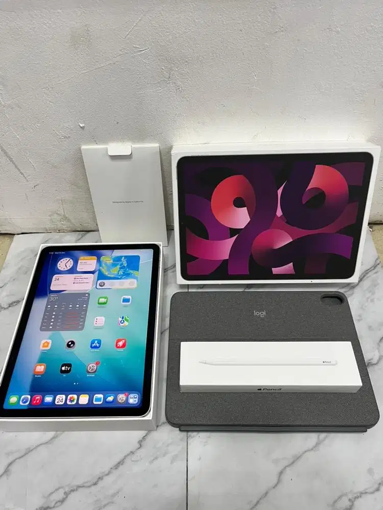 Ipad Air 5 64gb inter wifi only  Free Keyboard Dan Apple Pencil