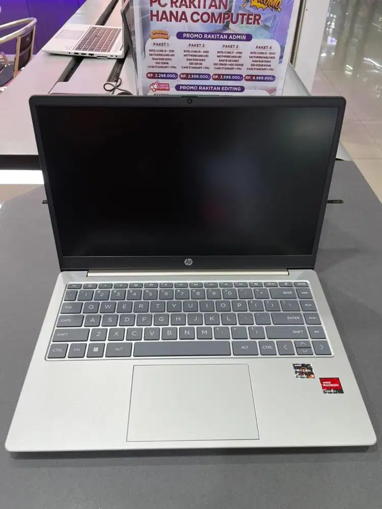 HP 14 Slim AMD RYZEN Gold/Silver